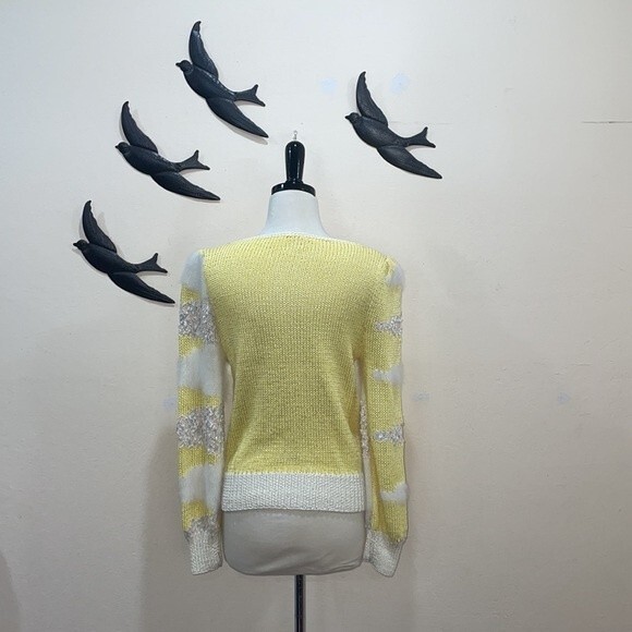 Vintage 1980's Pastel  Yellow & Off White Angora & Silk Knit Sweater - M - Picture 3 of 12